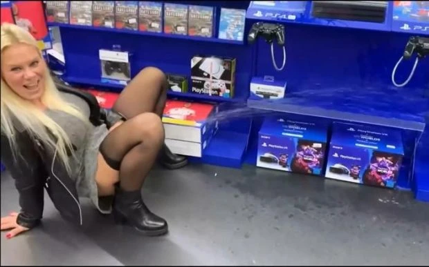 Various Girls Risky Pissing In Public Stores Compilation (Piss Girl, Pissing On Self) (2023 | HD)