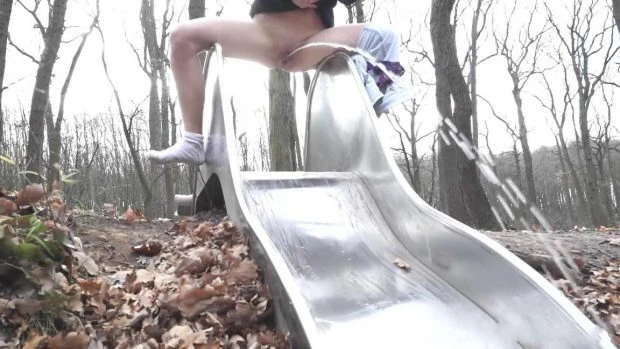 Peeing On A Slide (High Heels, Interracial) - Annie (2023 | FullHD)