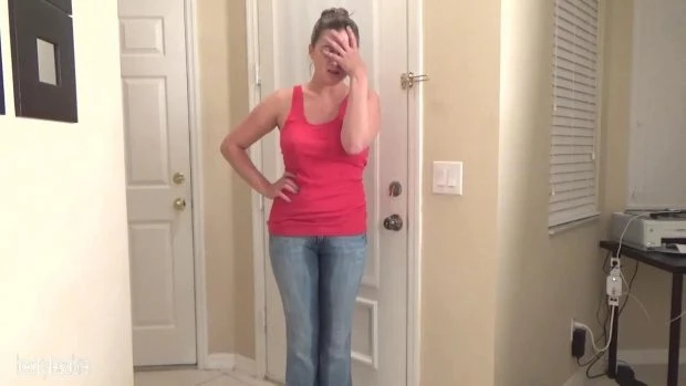 Becky Lesabre Pees Her Jeans And Floor (Piss Drink, Deep Throat,2144) (2023 | FullHD)