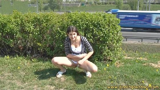 Outdoor Pee 028 (Comshot, Dirty Urine) (2023 | FullHD)