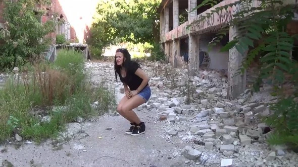 Outdoor Desperation And Thrilling Pee In Ruins (Hardcore, Piss In Mouth) - Eva (2023 | FullHD)