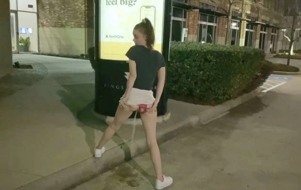 Outdoor and Public Piss Compilation (Pee Fetish, Gag) - peachypoppy (2023 | FullHD)