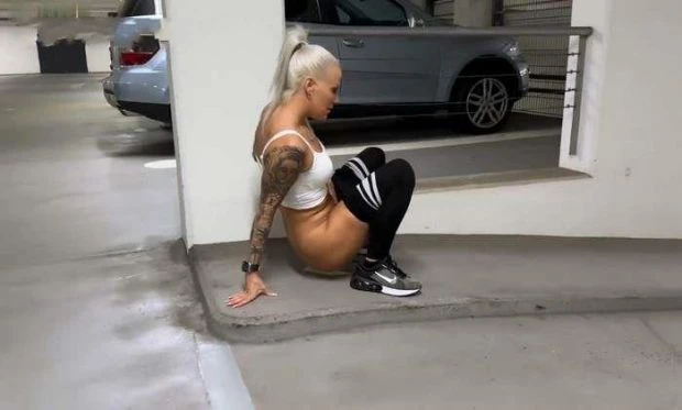 In the middle of the parking garage mega urgent Public Piss flood (Pissing On Pussy, Pissed Woman) - Lara (2023 | FullHD)