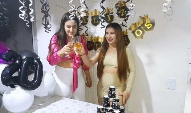 We toast with pee (Toilet, Piss Swllowing) - Monita-Caliente (2024 | FullHD)